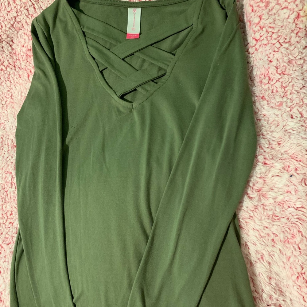 long sleeve skin tight shirt